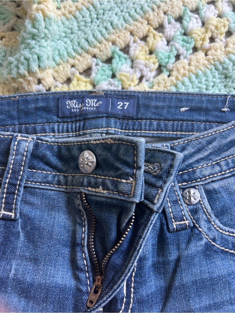 NWOT Miss Me Straight Leg Jeans sz 27/33